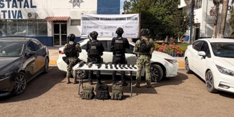 Grupo Interinstitucional asegura en Aguaruto 3 vehículos con armas largas, cargadores, cartuchos y chalecos con placas balísticas