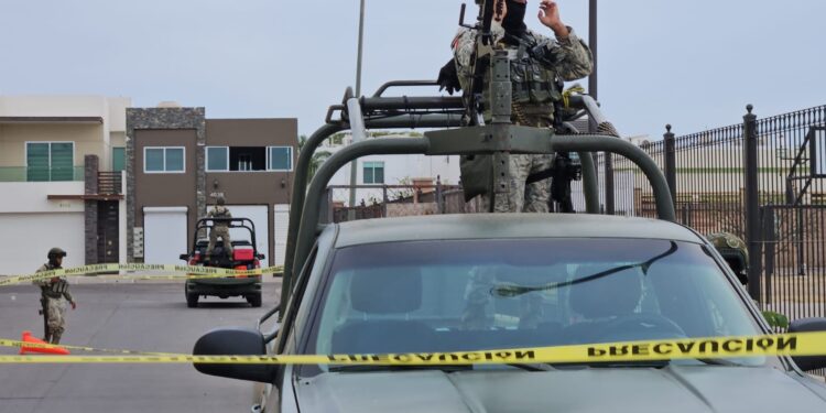 Balean a un hombre al intentar despojarlo de su motocicleta en estacionamiento de la Ley de La Conquista