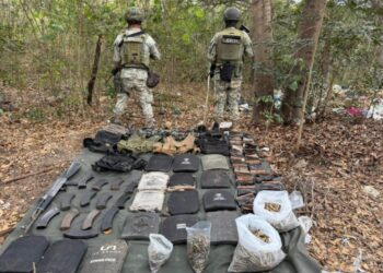 En Buenavista, Rosario, el Grupo Interinstitucional aseguró un arma larga, cargadores y más de 2 mil cartuchos