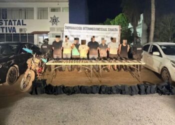 Grupo Interinstitucional detiene, en Culiacán, a 8 personas y asegura armas, cargadores, cartuchos y vehículos