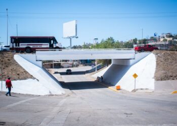 Avanzan mejoras en el puente de la Ampliación Álvaro Obregón Sur con trabajos de pintura