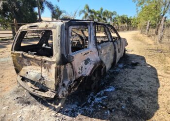 Fallece un hombre tras ataque a balazos y explosivos lanzados desde drones en Sanalona