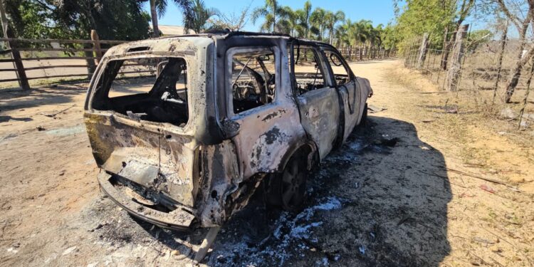 Fallece un hombre tras ataque a balazos y explosivos lanzados desde drones en Sanalona