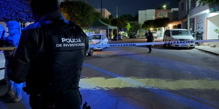 Tatuador y mujer son asesinados a balazos a balazos en el FOVISSSTE