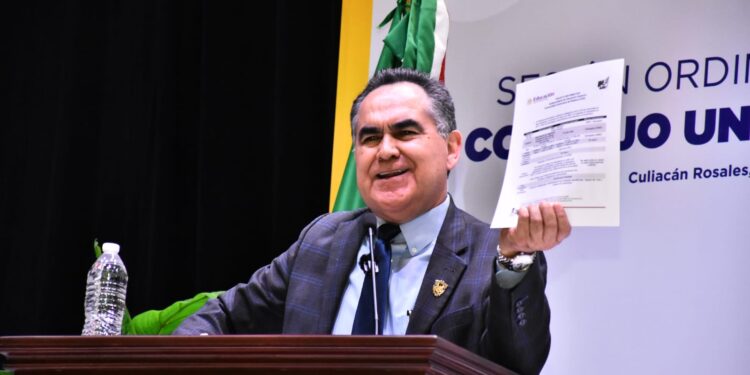 El Rector Jesús Madueña informa al H. Consejo Universitario avances en preinscripciones y logros de la comunidad rosalina en ciencia, deporte y paridad de género