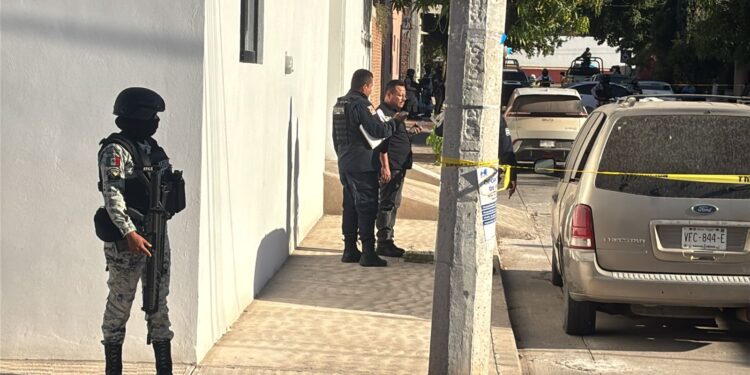 Ejecutan a hombre en negocio de mariscos en Culiacán