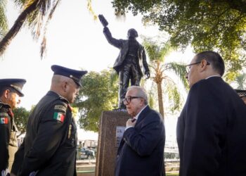Gobernador Rocha encabeza acto conmemorativo del 220 aniversario del natalicio de Benito Juárez