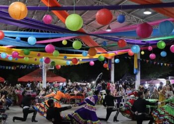 Carnaval de Badiraguato busca romper récord con 30 mil visitantes y gran electo musical durante su Carnaval 2026