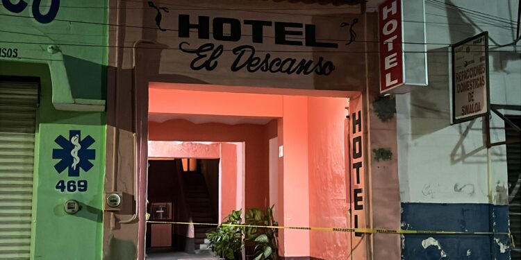 Ejecutan a hombre en hotel del centro de Culiacán