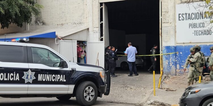Asesinan a trailero a balazos frente al Hospital Pediátrico de Sinaloa