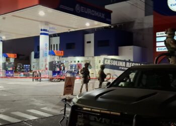 Ejecutan a un motociclista y a despachador en gasolinera de Barrancos