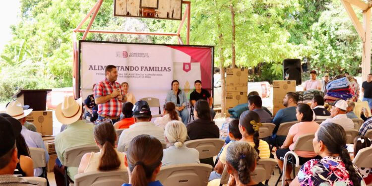 Alcalde de Badiraguato garantiza harimasa para todas las familias de Cortijos de Guaténipa que no estaban en la lista del padrón