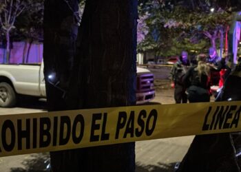 Localizan cadáver envuelto en cobija en fraccionamiento Esparcios Barcelona