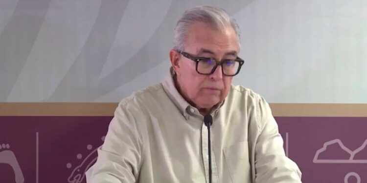 Rocha Moya confía en hallar con vida a mineros atrapados en El Rosario