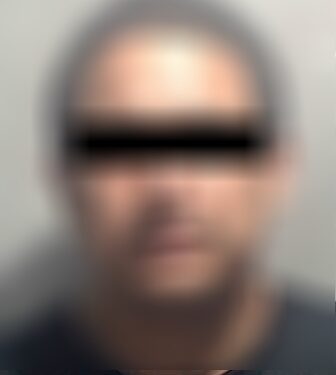 Policías municipales detienen a hombre por su probable participación en robo a comercio en el Centro