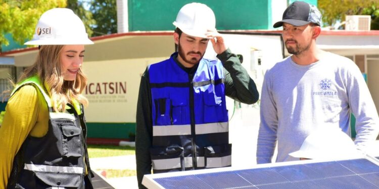ICATSIN clausura curso de diseño de sistemas fotovoltaicos residenciales en Los Mochis