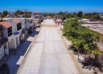 Alcalde de Culiacán inicia dos obras de pavimentación en la sindicatura de Quilá