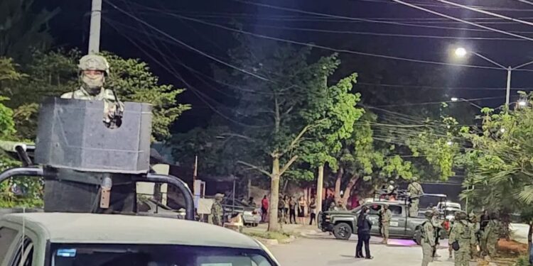 Atentado a balazos en el fraccionamiento Paseo Alameda deja un muerto, un menor lesionado y dos mujeres con heridas de bala