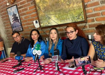 Saturado y rebasado: familias piden crecer la atención al autismo en Sinaloa