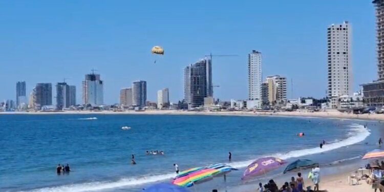 Prevén incremento en oleaje por mar de fondo en costas de Sinaloa desde este jueves