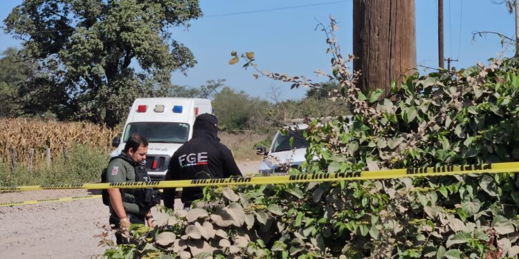Encuentran cadáver atado en Aguaruto, Culiacán