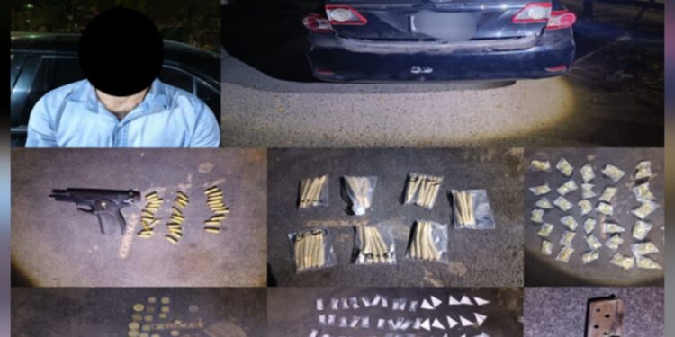 En Culiacán, el Grupo Interinstitucional detuvo a un civil armado, con dosis de presunta droga y dinero en efectivo