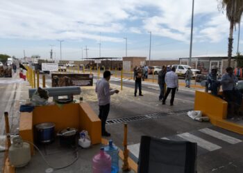 Campesinos endurecerán protestas en Sinaloa; alistan bloqueo total en casetas pese anuncio de pago de apoyos