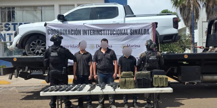 Tres hombres armados son detenidos por el Grupo Interinstitucional tras persecución en Culiacán