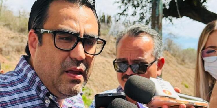 Alcalde de Culiacán respalda a síndicos y comisarios ante iniciativa de coordinador de PVEM para quitarles remuneración