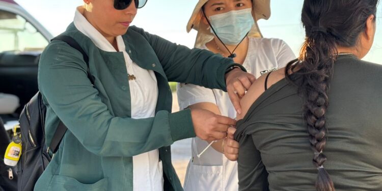 Se reforzará estrategia de vacunación contra el sarampión en comunidades agrícolas de Sinaloa