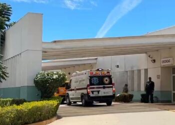 Arriba con vida y consciente a Mazatlán el segundo minero rescatado de la mina Santa Fe
