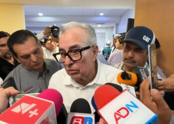 “Siguen sacando agua para avanzar”: Rocha al señalar que mantiene Gobierno búsqueda de minero desaparecido en Santa Fe; cuerpo hallado no está identificado