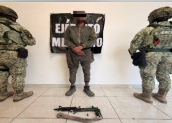 En la colonia Buenos Aires, en Culiacán, el Grupo Interinstitucional detuvo a un civil armado