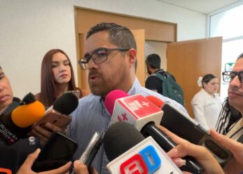 Reportan estable a minero rescatado; presenta deshidratación y sigue en observación
