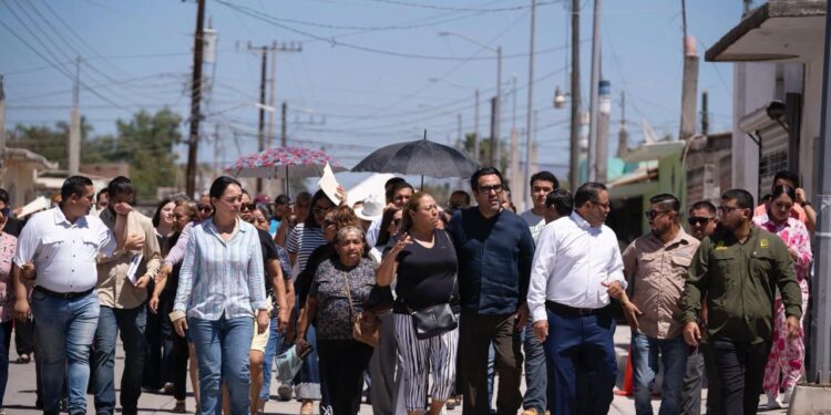 Alcalde de Culiacán entrega calle 236 en Culiacancito; inversión supera los 4.6 millones de pesos