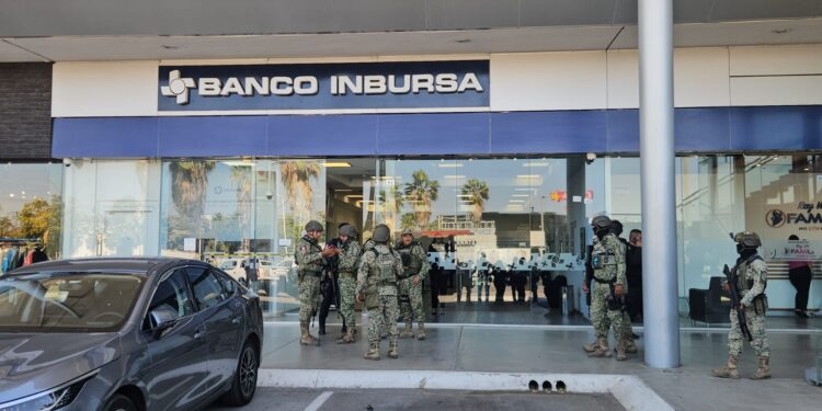 Asesinan a Guardia de Seguridad en Banco Inbursa de Culiacán