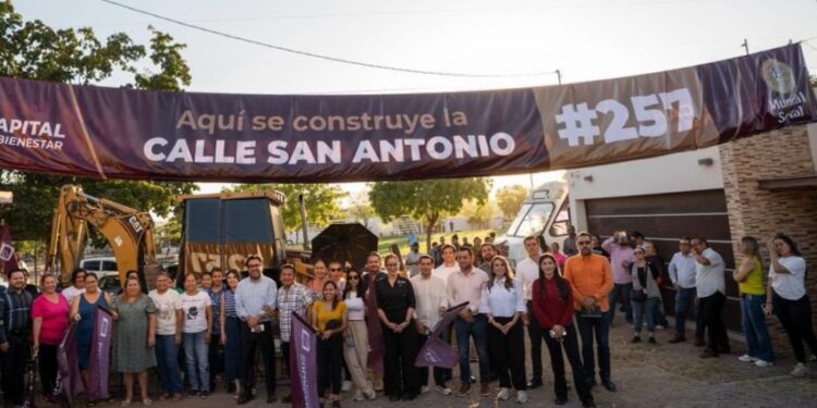 Juan de Dios da respuesta a añejas demandas: inicia obras de pavimentación y entrega techumbre al sur de Culiacán