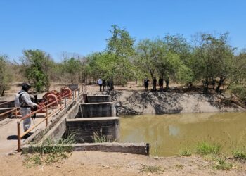 Encuentran cuerpo de hombre asesinado flotando en el canal San Lorenzo en Costa Rica