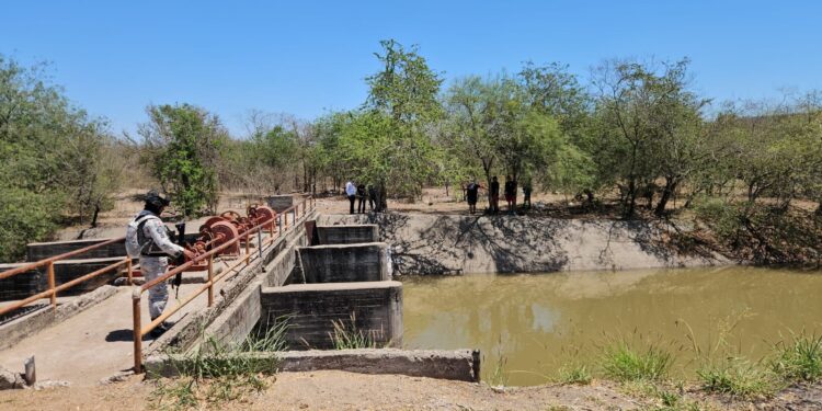 Encuentran cuerpo de hombre asesinado flotando en el canal San Lorenzo en Costa Rica