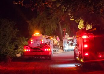 Incendio consume viviendas en terrenos de invasión en la sindicatura de Aguaruto, Culiacán