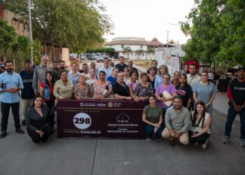 “Antes era puro lodo, hoy es otra vida”: culiacanenses agradecen pavimentación de calles