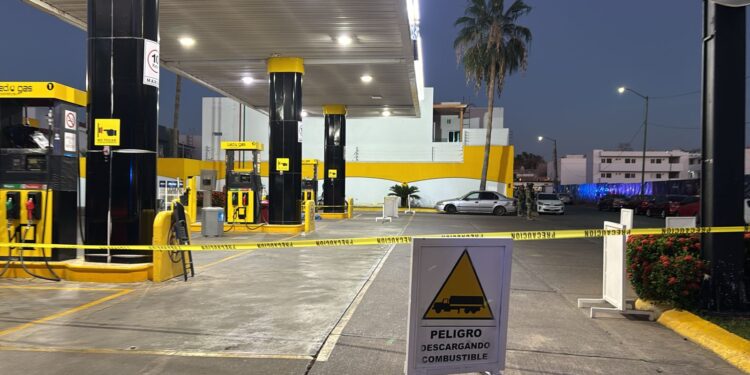 Asesinan a despachador de gasolina en la estación ubicada en Tres Ríos