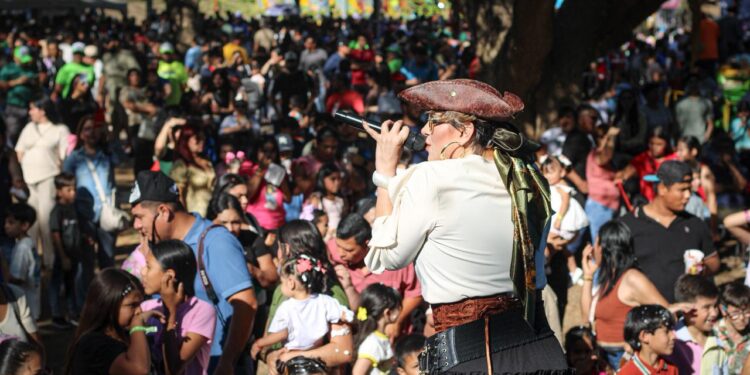 Más de 10 mil personas celebran el Festival de la Niñez en Culiacán