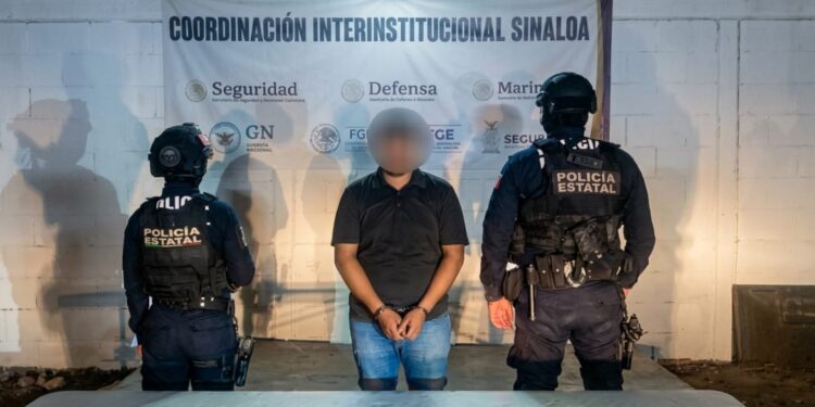 El Grupo Interinstitucional, detiene a civil armado en Culiacán
