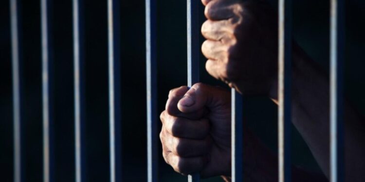Condenan a 25 años de prisión a resposable de violación equiparada