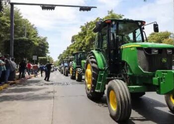 Campesinos presionan por precio del maíz y amenazan con protestas durante el Mundial