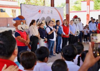 ¡Por el bienestar de la niñez de Badiraguato! Un éxito la Feria de la Salud del Niño