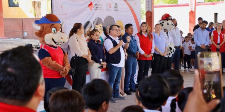 ¡Por el bienestar de la niñez de Badiraguato! Un éxito la Feria de la Salud del Niño