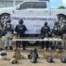 El Grupo Interinstitucional asegura armamento, equipo táctico y un vehículo blindado con sistema para arrojar ponchallantas