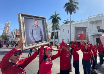 Culiacán marcha por Homar Salas Gastélum y Benjamín Olivares, líderes del STASAC asesinados: clamor de justicia en el Día del Trabajo